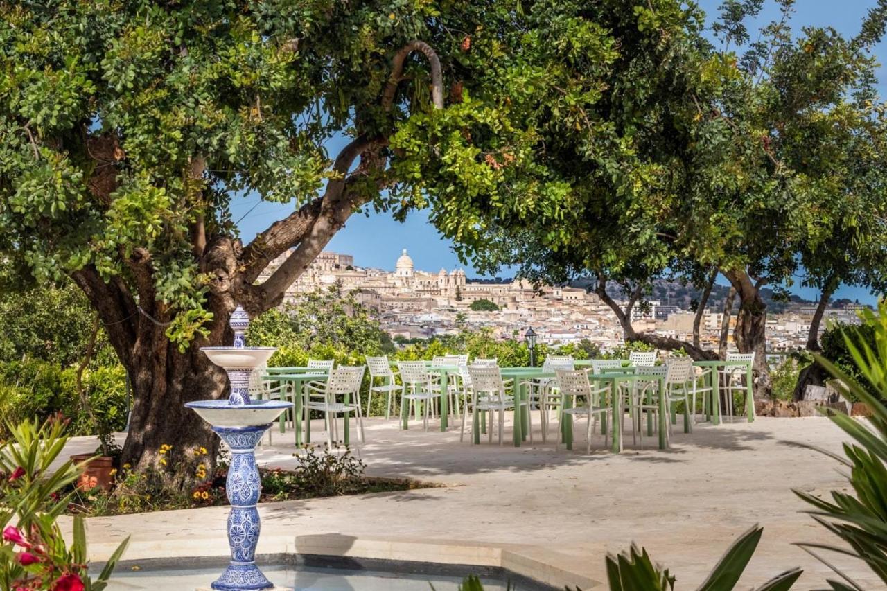 Bed and Breakfast Baglio Genovesi Noto Exterior foto