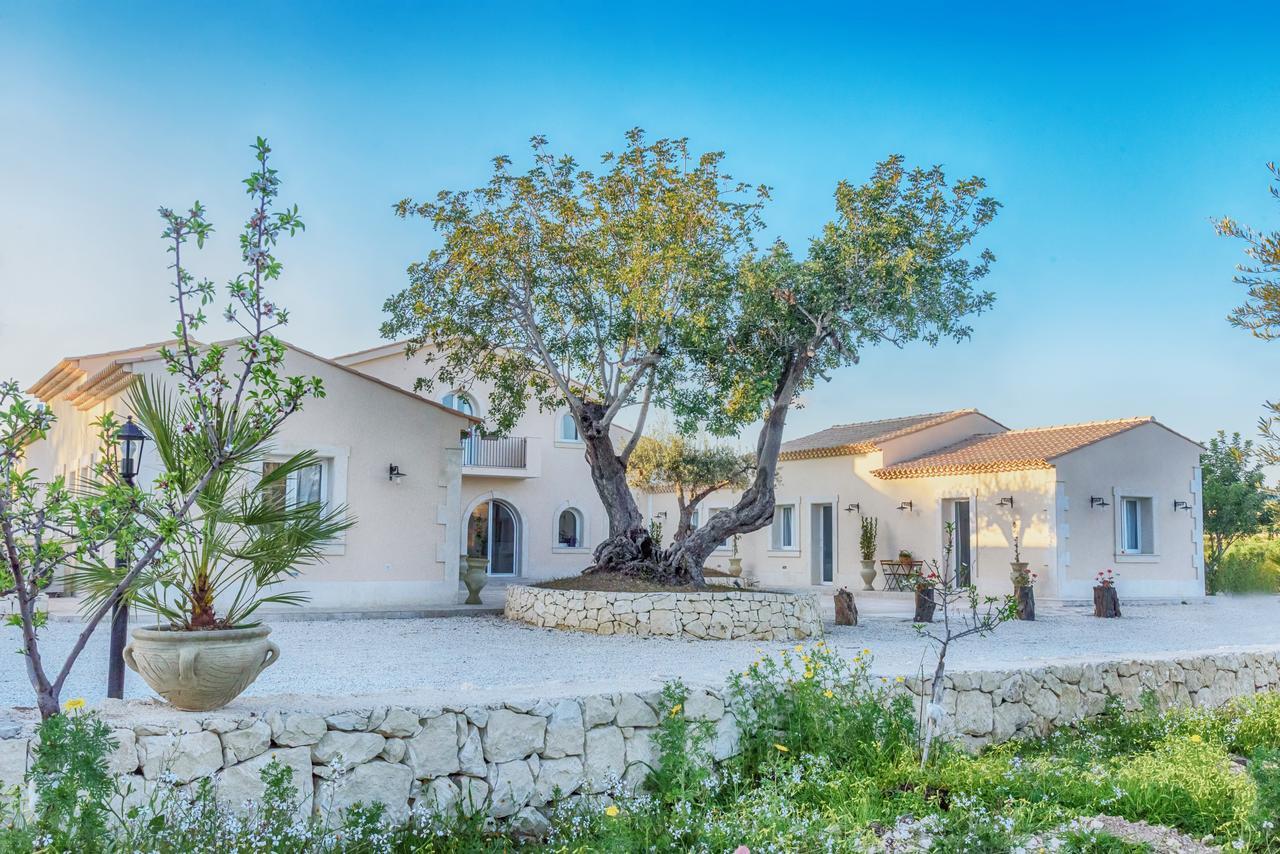 Bed and Breakfast Baglio Genovesi Noto Exterior foto