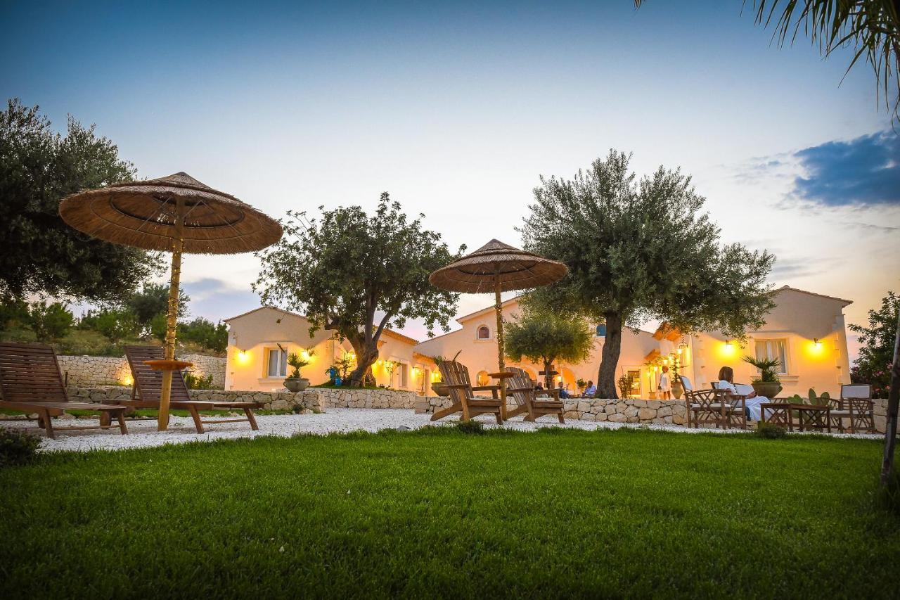 Bed and Breakfast Baglio Genovesi Noto Exterior foto